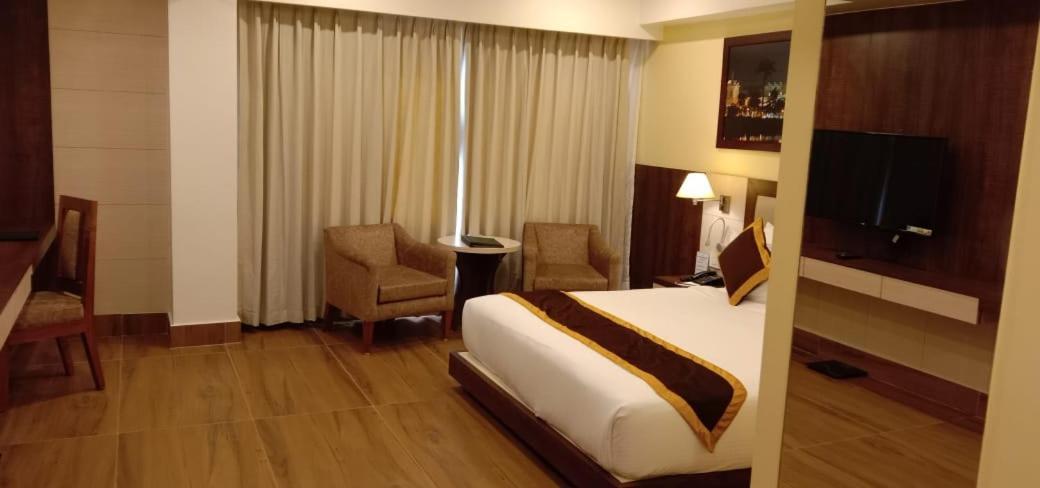 Hotel Rimi International 阿加尔塔拉 外观 照片