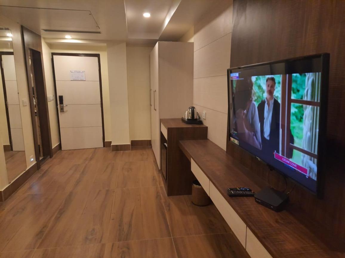 Hotel Rimi International 阿加尔塔拉 外观 照片