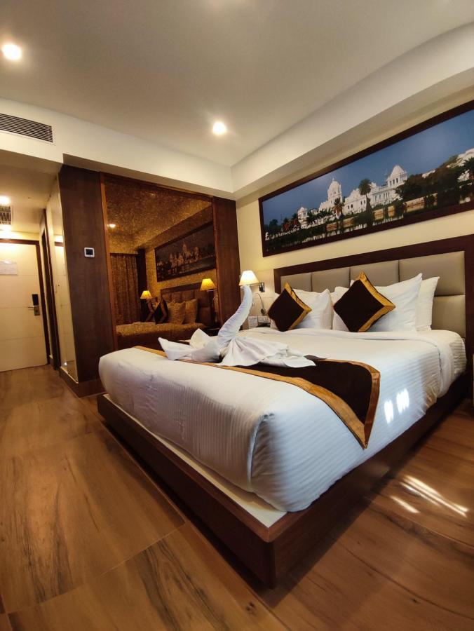 Hotel Rimi International 阿加尔塔拉 外观 照片