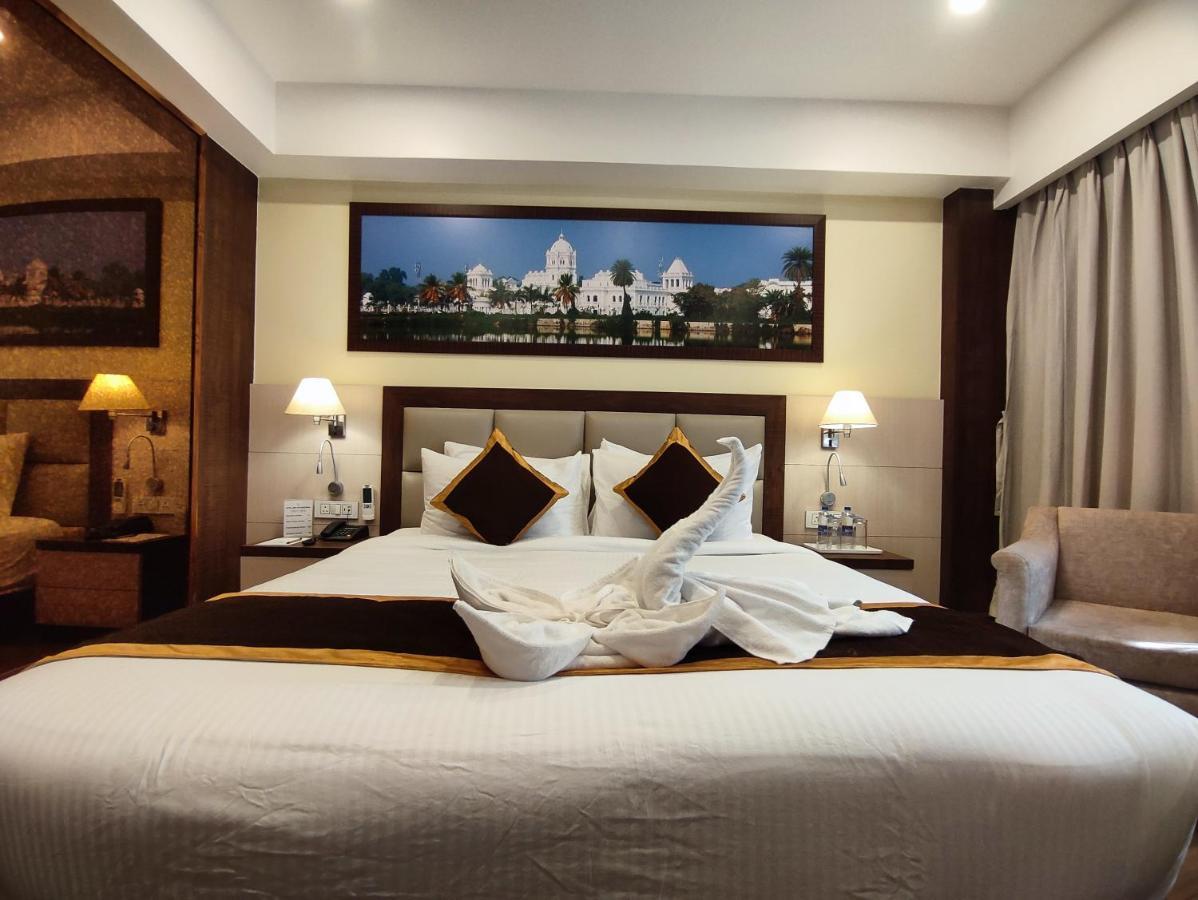 Hotel Rimi International 阿加尔塔拉 外观 照片
