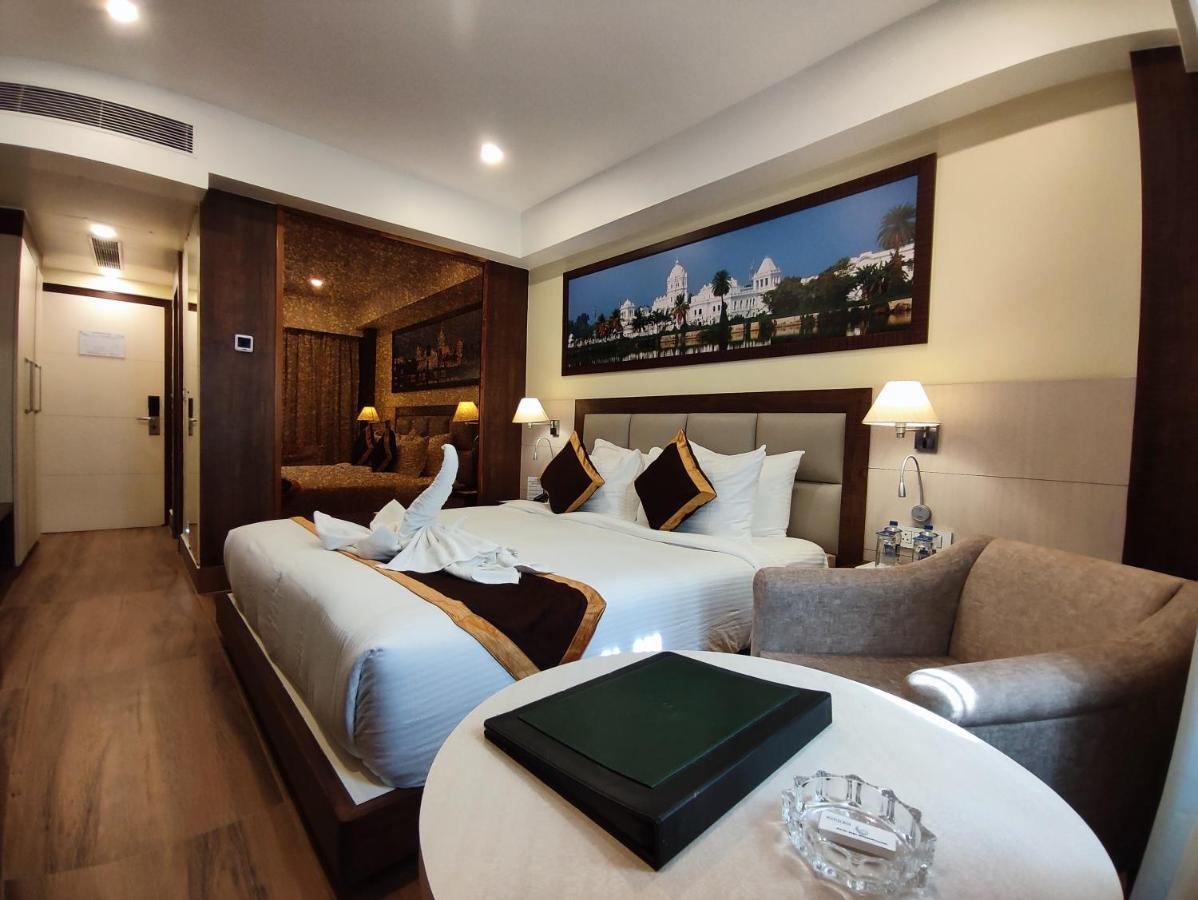Hotel Rimi International 阿加尔塔拉 外观 照片