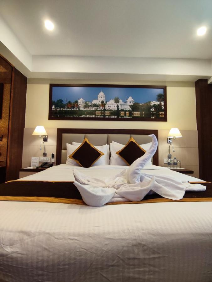 Hotel Rimi International 阿加尔塔拉 外观 照片