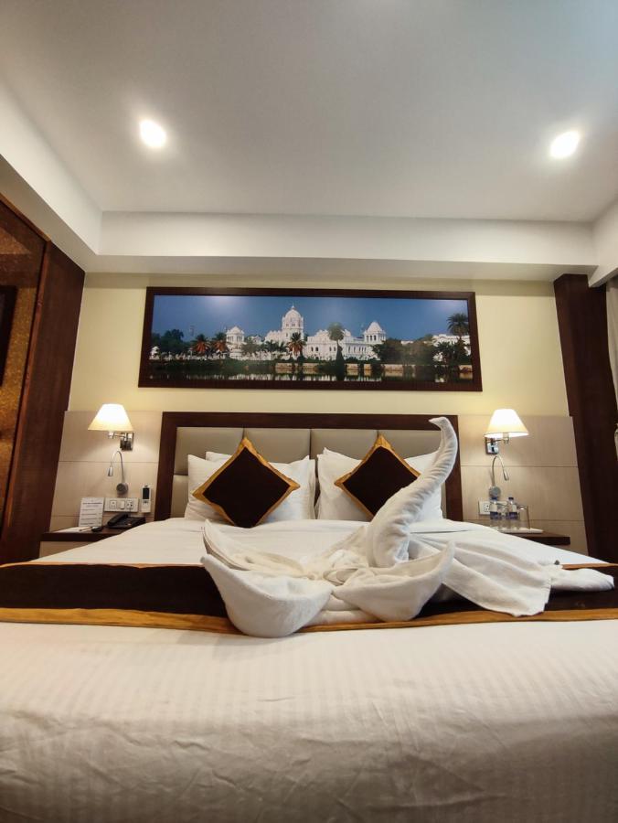 Hotel Rimi International 阿加尔塔拉 外观 照片